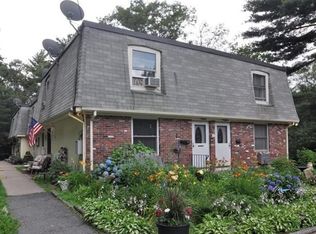 11 W Belcher Rd APT 1, Foxboro, MA 02035