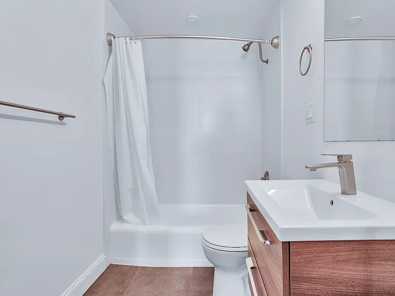 1024 Commonwealth Ave #506 — Photo 9