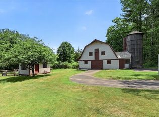 136 S Pleasant St, Hingham, MA 02043