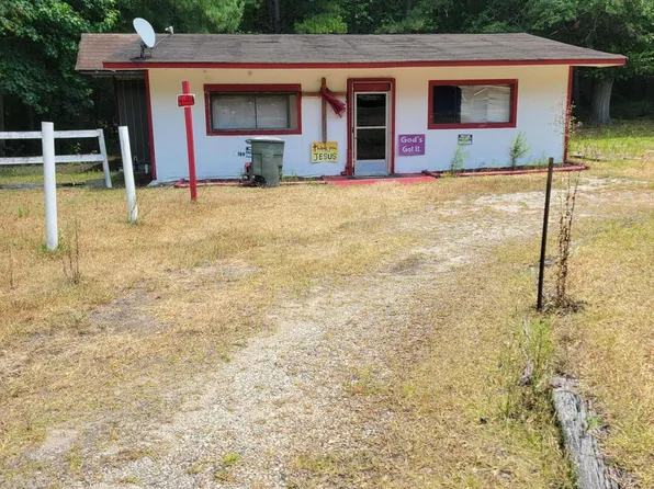 189 Louis Breeden Boulevard, Hamlet, NC 28345