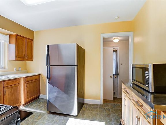 5th image of 2834 Merrimac Blvd