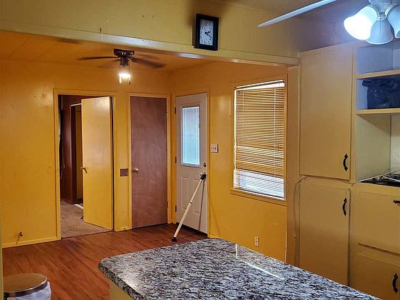 4th image of 1021 Blanton Ave