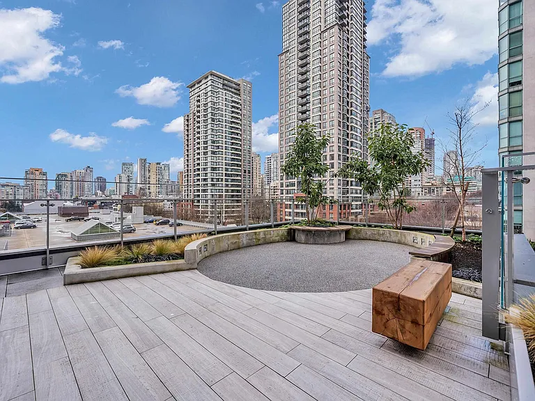 885 Cambie St #1704 — Photo 13