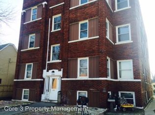 216 E Adams St APT 04, Clinton, IL 61727