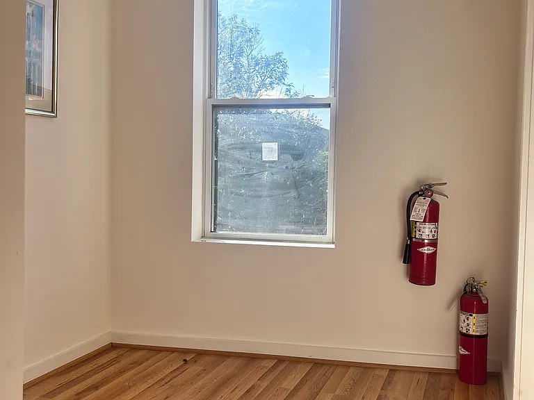 40 S Front St #5 — Photo 15