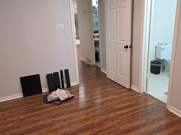 4th image of 1311 Antoine Dr APT 248