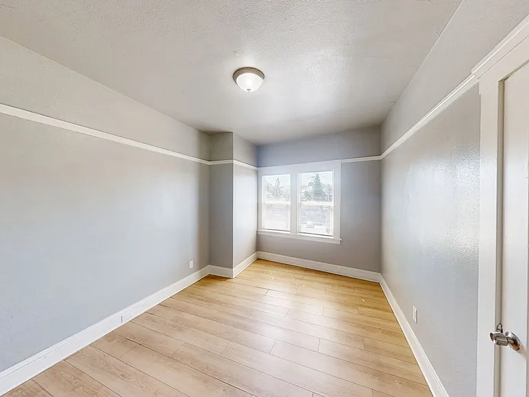 2605 High Street — Photo 28