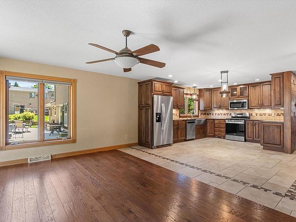 5th image of 2540 S 95th STREET