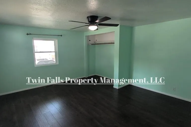 3073 Vickie Ln — Photo 30