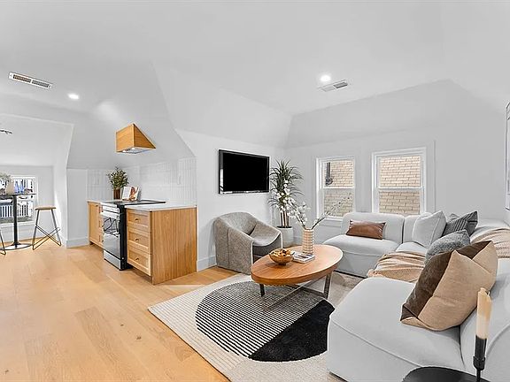 3rd image of 57 Weld Hill St #3
