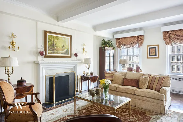 Sold by Warburg | media 10