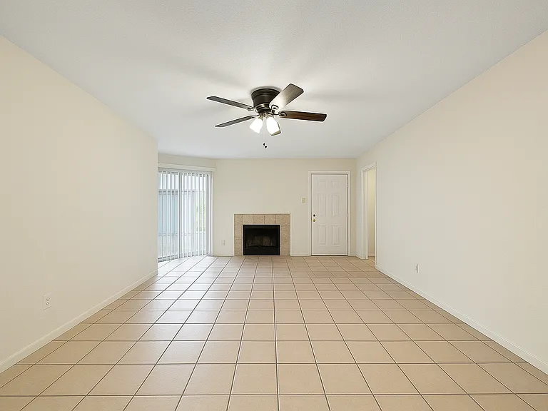 9797 Leawood Blvd #203 — Photo 13