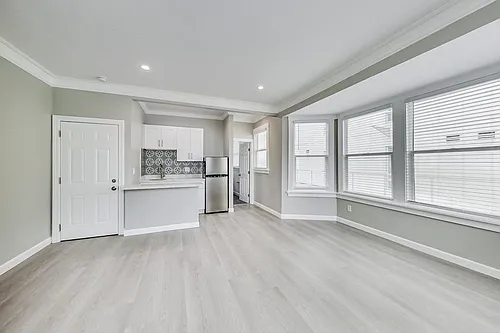 666 17th St #3-A Photo 1