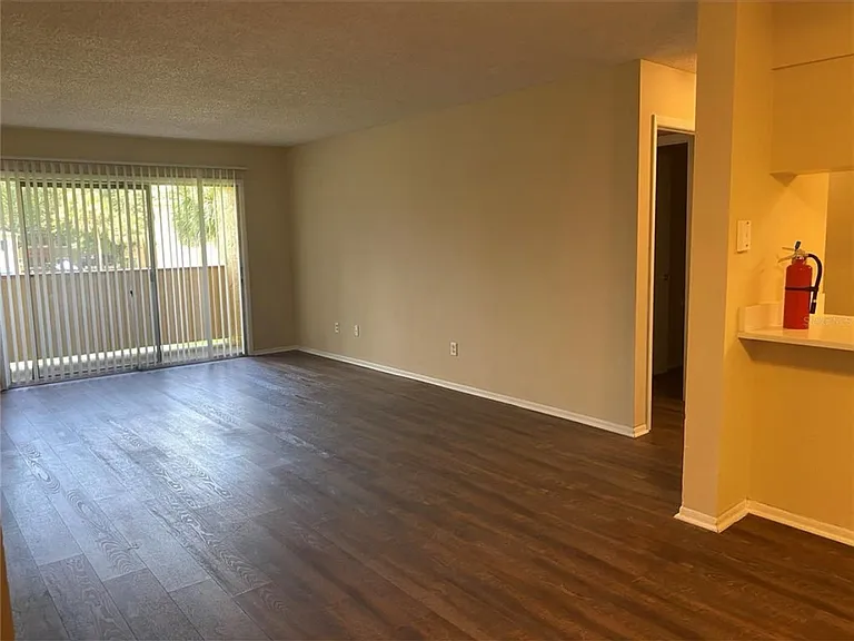 670 Kenwick Cir #204 — Photo 9