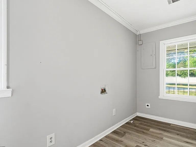 Utility Room/Laundry Room