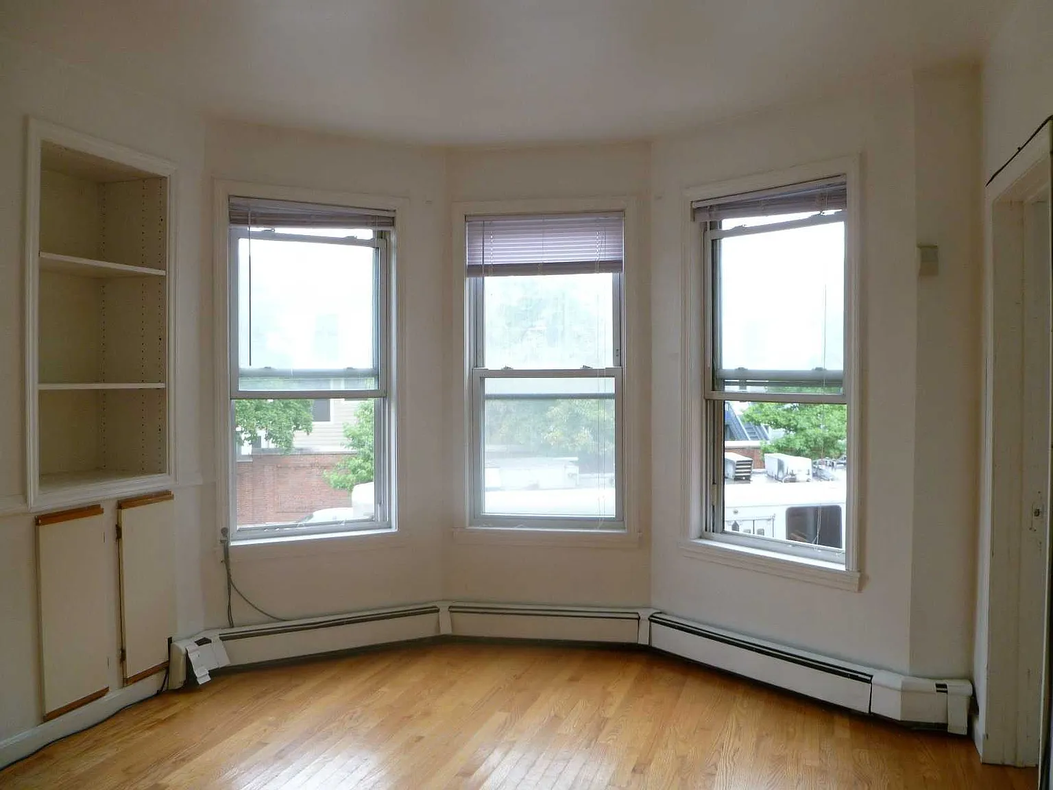 3 bed, $3,600 — Photo 2