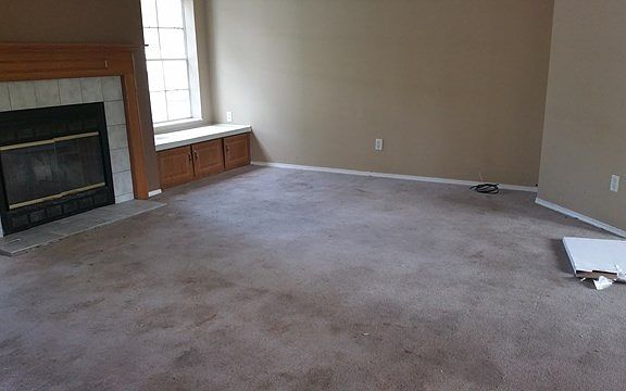 4th image of 741 Oakes Ave
