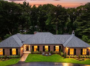 8 Brent Rd, Lexington, MA 02420