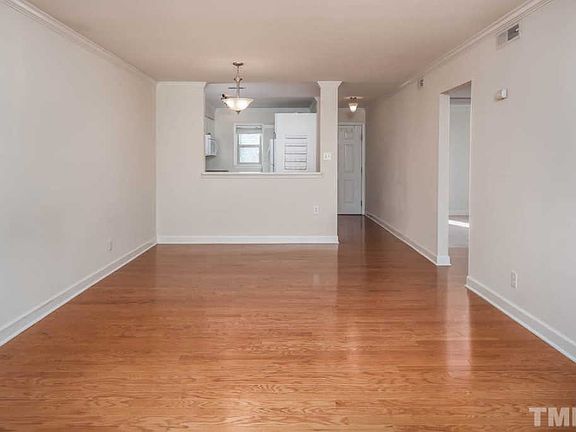 2nd image of 1513 E Franklin St APT 118B