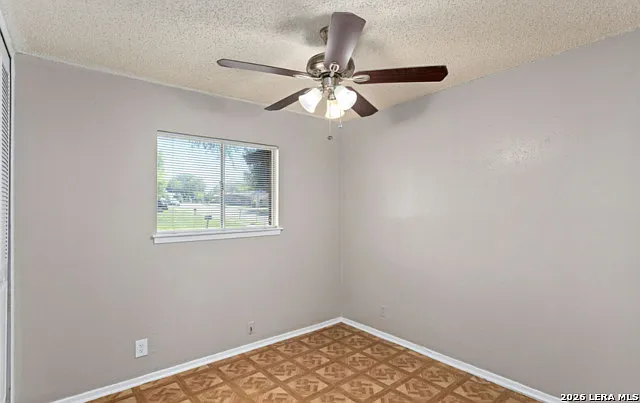 5231 Silvertip Dr — Photo 9
