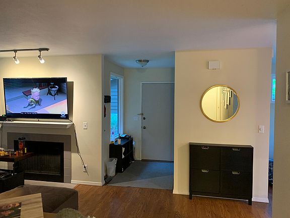 3rd image of 9918 NE 144th Ln APT 402