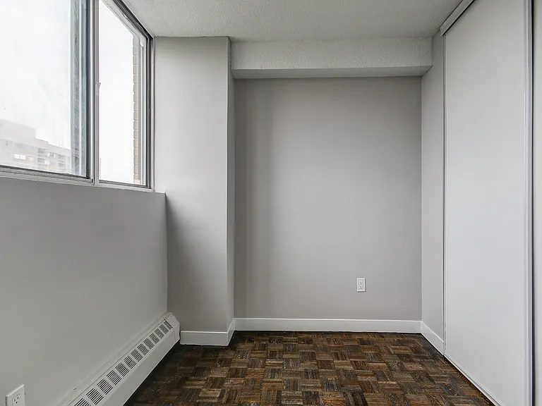 160 Chalkfarm Dr — Photo 18