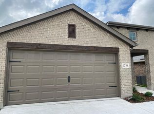 1588 Pond St, Dallas, TX 75217