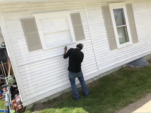 2nd image of 1200 Mallory St