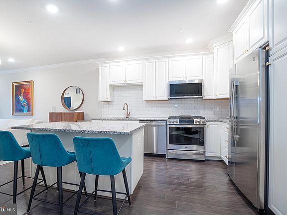 4th image of 23265 Milltown Knoll Sq Unit 111