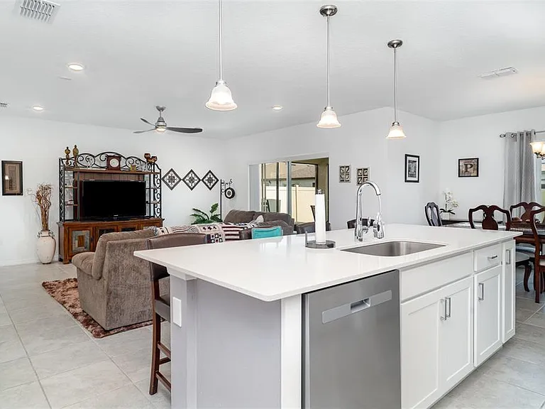 465 Waterford Dr — Photo 21