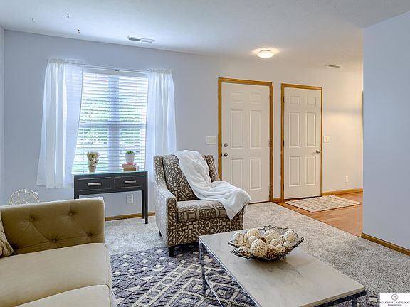 3rd image of 1520 Kara Ln