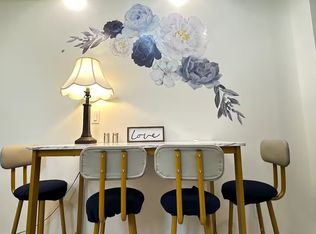 9245 9th Ave NW #B, Seattle, WA 98117