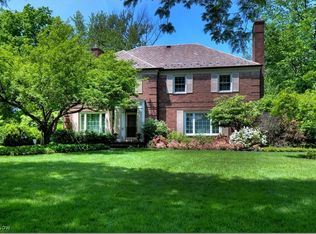2544 Warwick Rd, Shaker Heights, OH 44120