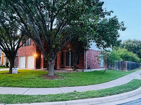 3rd image of 4438 Hunters Lodge Dr