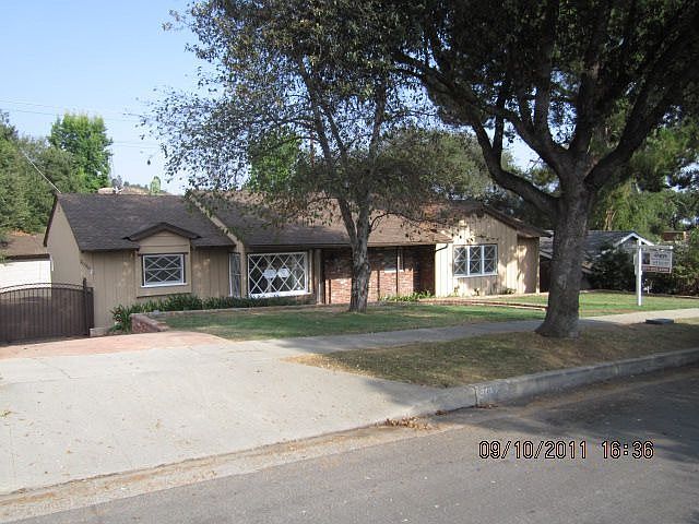 1st image of 2080 N Altadena Dr