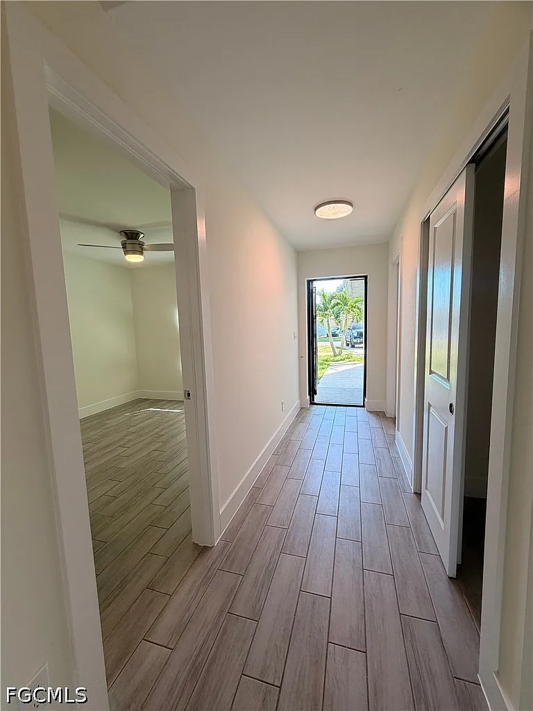 3 bed, 2.0 bath, 1248 sqft, $1,700 — Photo 4