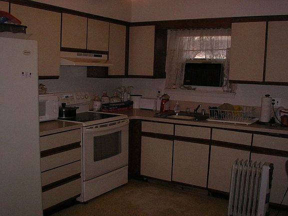 5th image of 49 Lincoln Ave