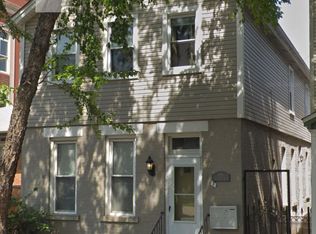 905 S Aberdeen St #1R, Chicago, IL 60607