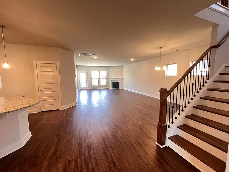 1163 Carlisle Pl — Photo 5