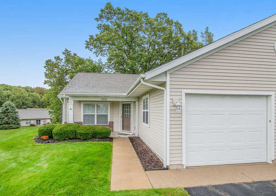 1st image of 3321 Clear Vista Ct NE #21