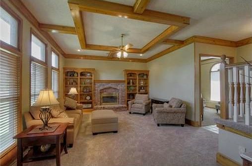 Spacious Family Room