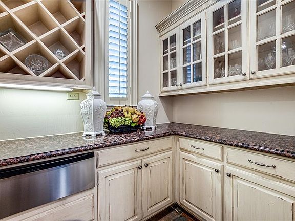 5th image of 2805 Locklear Ct