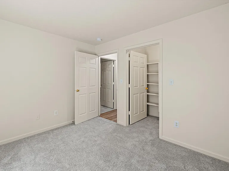 Autumn Woods Apartments — Photo 66