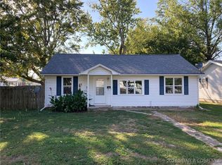 309 S Ross St, Versailles, MO 65084