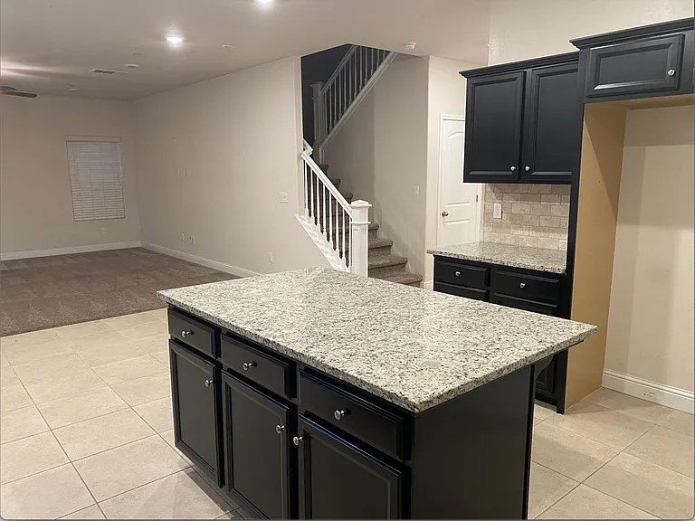 4029 Sierra Madre Ave — Photo 30