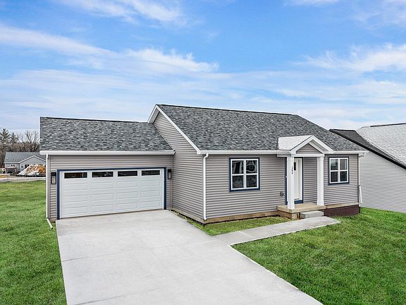3rd image of 364 Orchid Ave #64