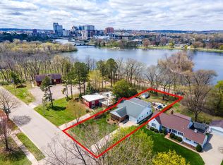 949 7th Ave NE, Rochester, MN 55906