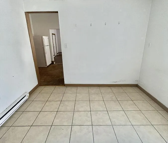 119 W Sainte Marie St #C — Photo 13