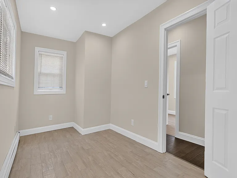 88 Buffalo Ave #2 — Photo 14