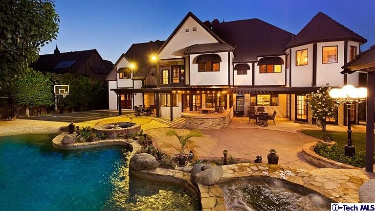 20614 Oaksboro Cir, Woodland Hills, CA 91364 | Zillow